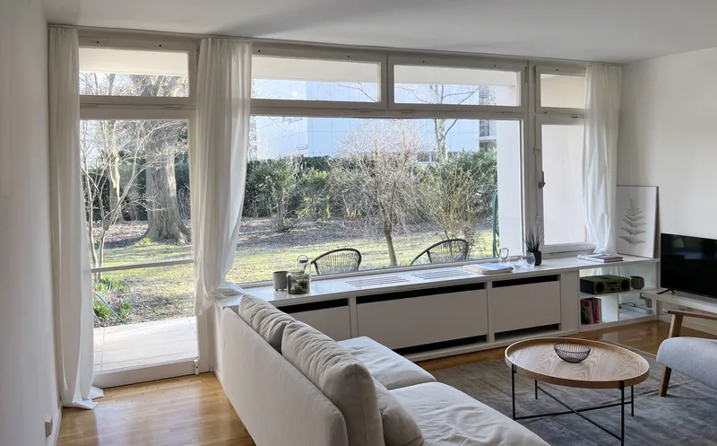 Schöne, helle 3,5-Zimmer Wohnung in Berlin Tiergarten zur Untermiete ab dem 01.08 — photo 1